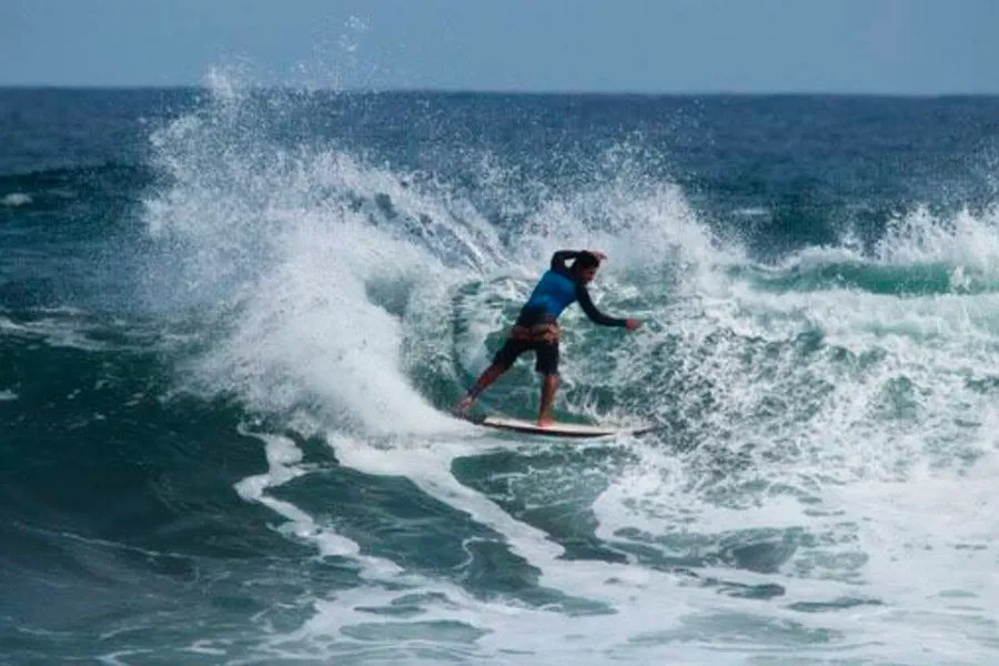 Surf Tours 3 Surf Tours 3